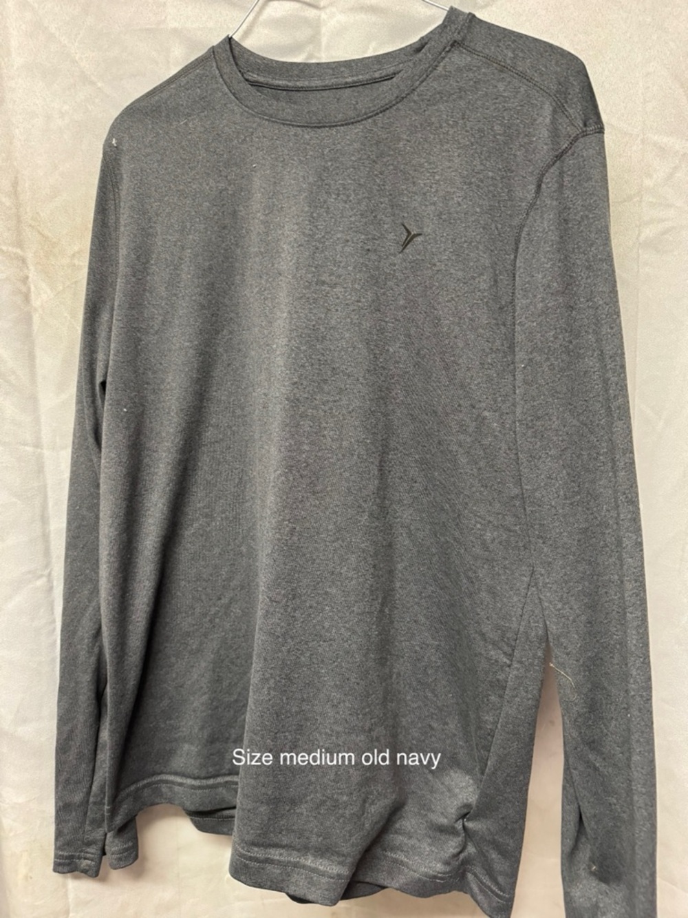 Old Navy Men's Heather Gray Long Sleeve Tee